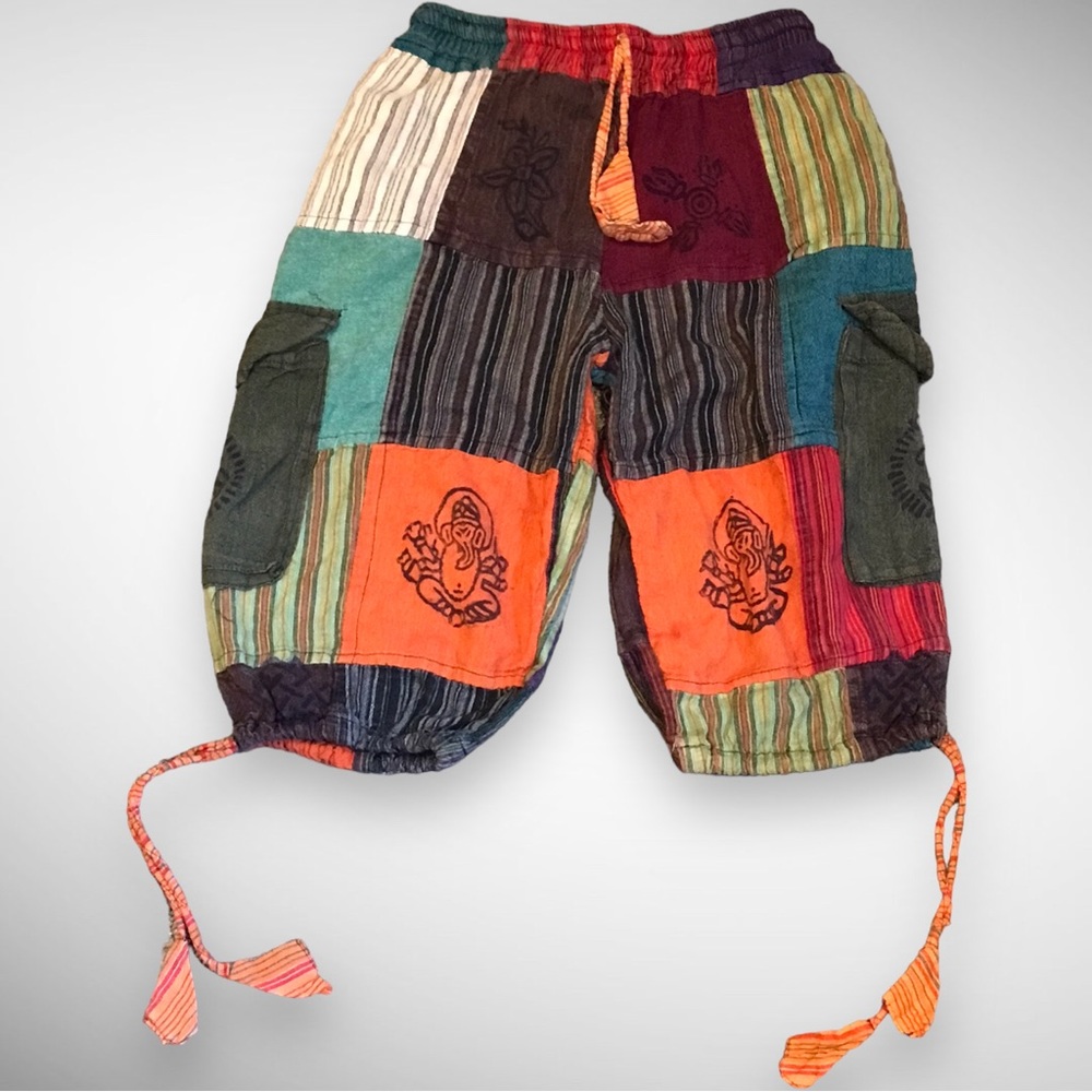 Made in Nepal. Patchwork 100% Cotton Yoga Drawstring Cargo Shorts - L